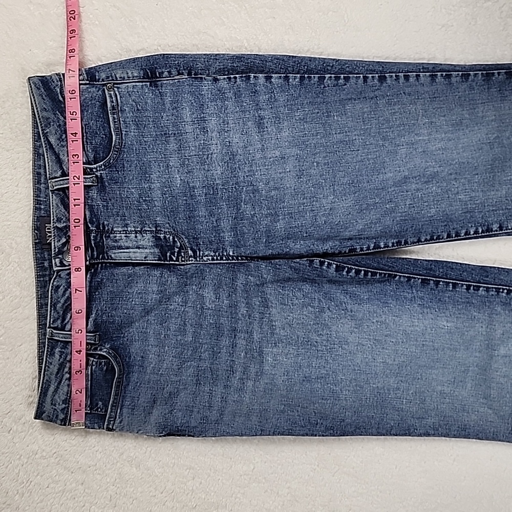 NYDJ Marilyn Straight Stretch Jeans Lift × Tuck Technology In The Color Stoney - Picture 3 of 10